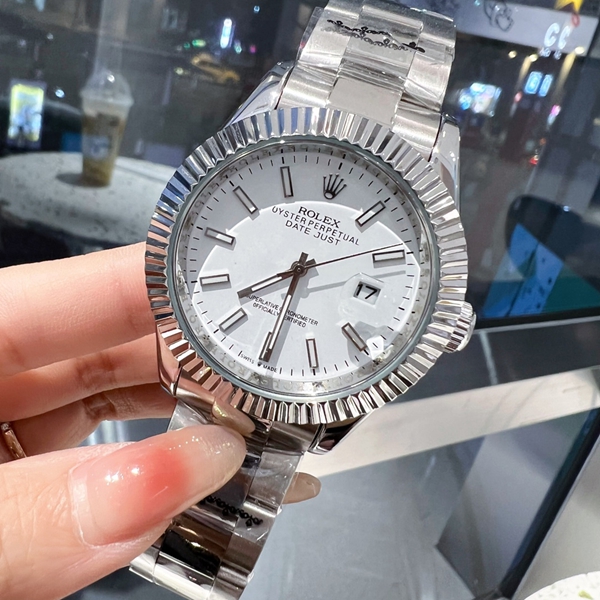 ブランド時計角部分ディテール